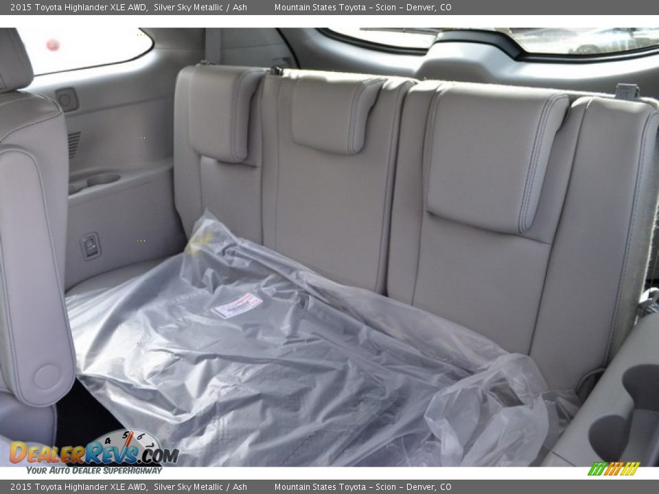 2015 Toyota Highlander XLE AWD Silver Sky Metallic / Ash Photo #8