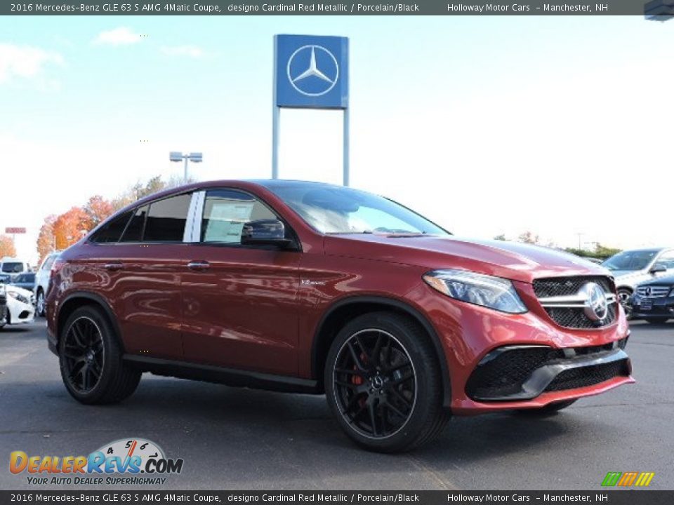 Front 3/4 View of 2016 Mercedes-Benz GLE 63 S AMG 4Matic Coupe Photo #3