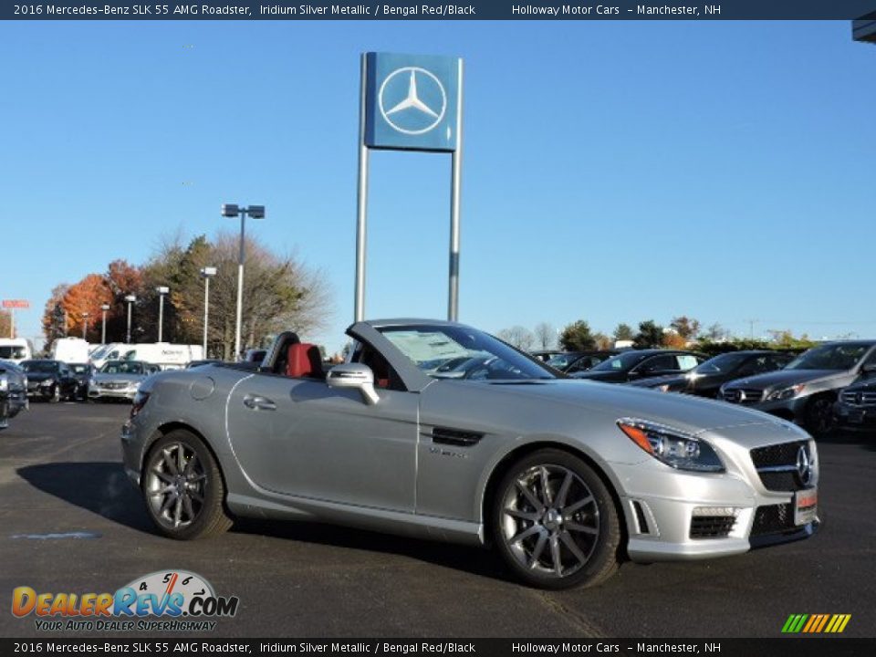 Front 3/4 View of 2016 Mercedes-Benz SLK 55 AMG Roadster Photo #6