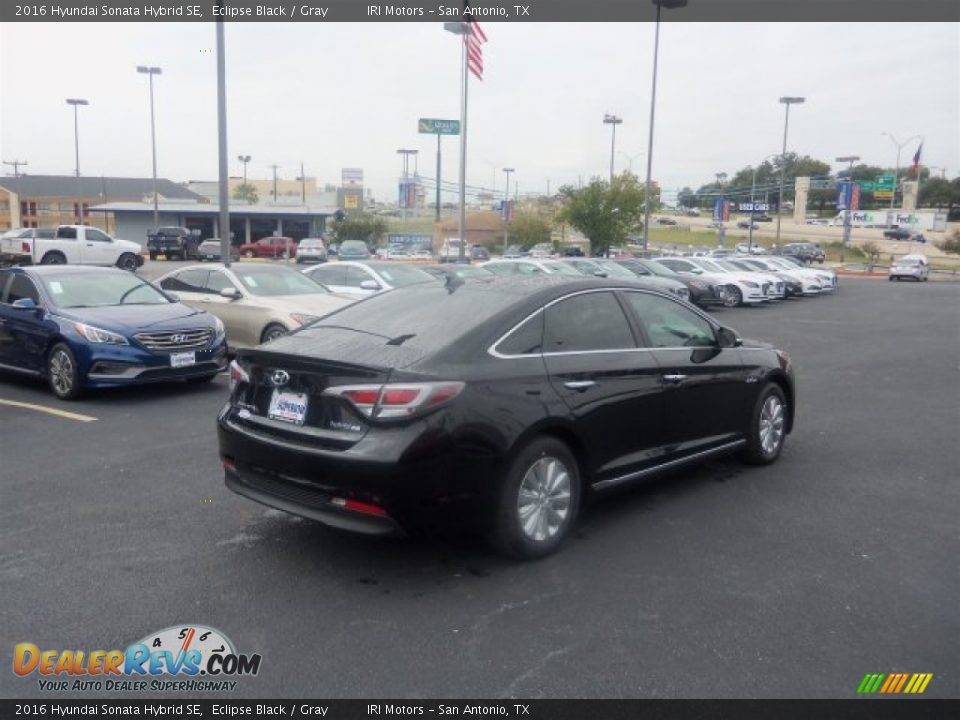 2016 Hyundai Sonata Hybrid SE Eclipse Black / Gray Photo #11