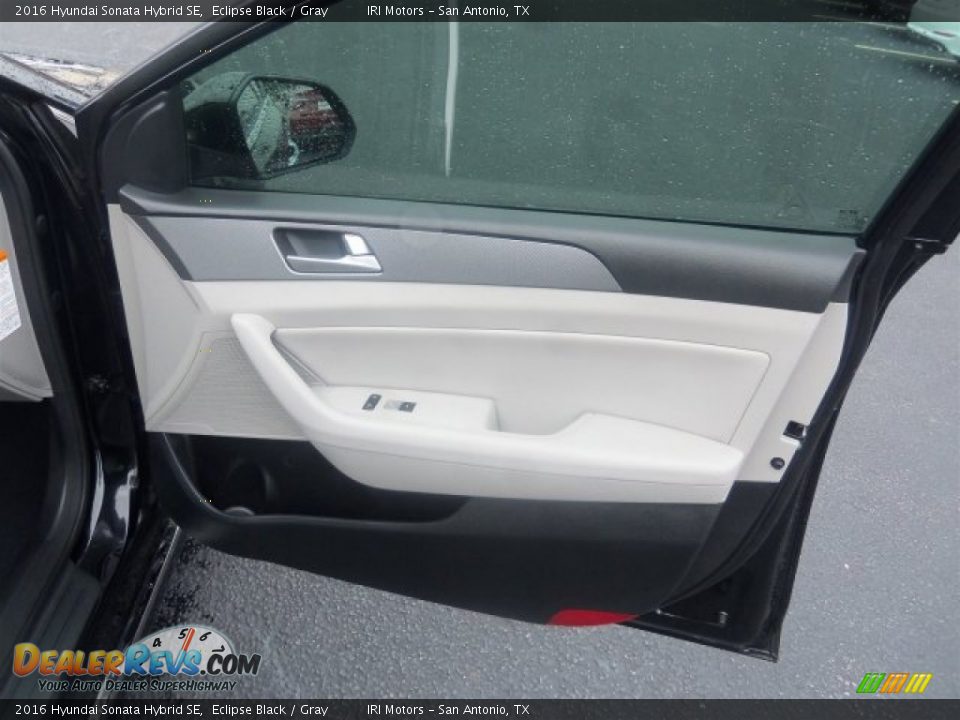 2016 Hyundai Sonata Hybrid SE Eclipse Black / Gray Photo #13