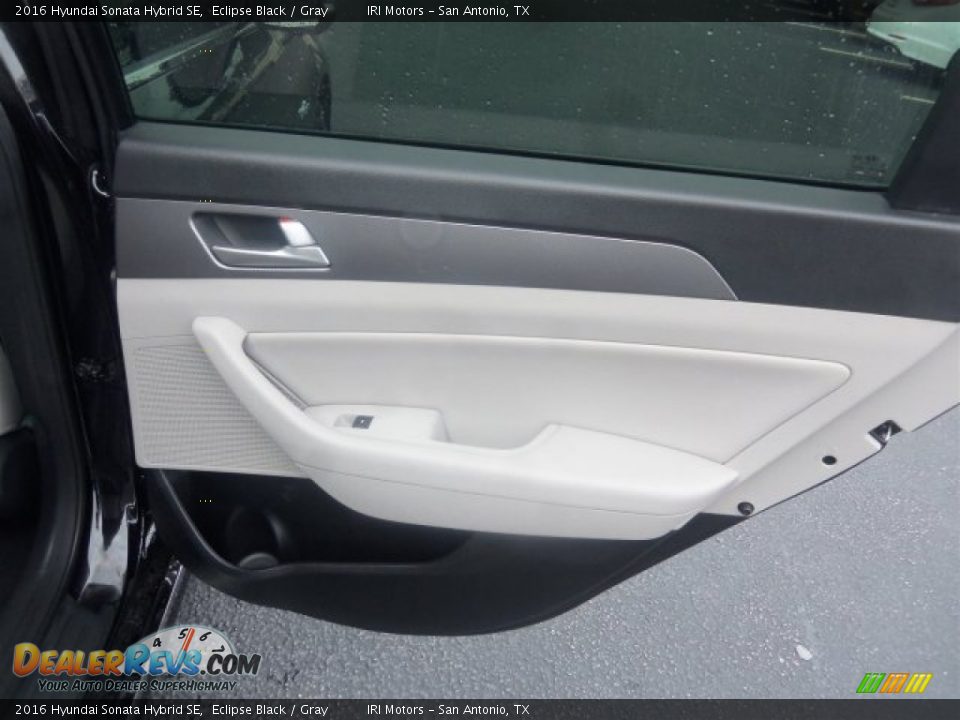 2016 Hyundai Sonata Hybrid SE Eclipse Black / Gray Photo #15