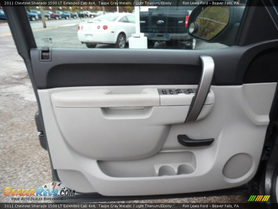 2011 Chevrolet Silverado 1500 LT Extended Cab 4x4 Taupe Gray Metallic / Light Titanium/Ebony Photo #15