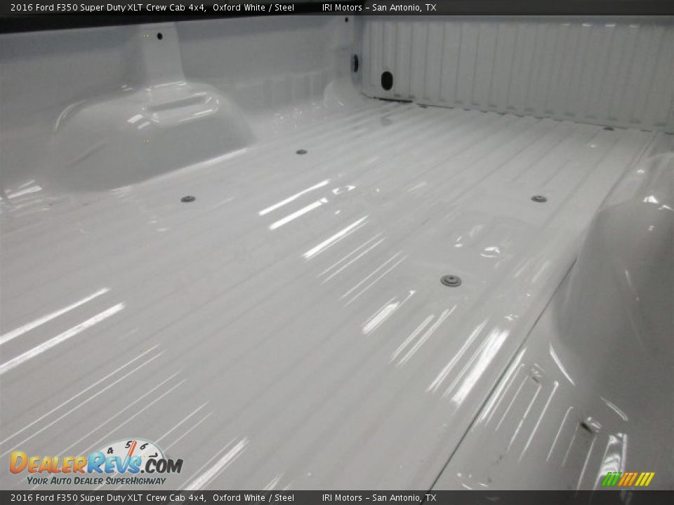 2016 Ford F350 Super Duty XLT Crew Cab 4x4 Oxford White / Steel Photo #9