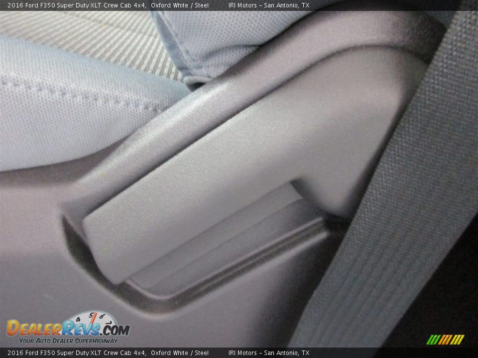 2016 Ford F350 Super Duty XLT Crew Cab 4x4 Oxford White / Steel Photo #16