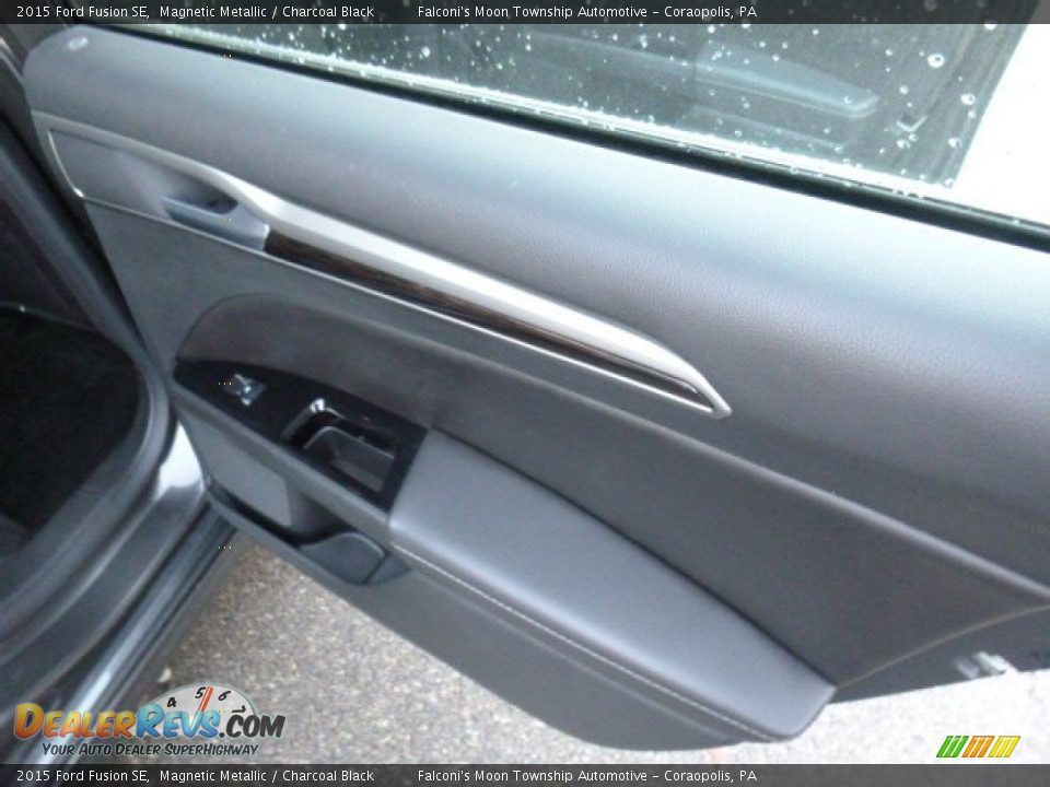 2015 Ford Fusion SE Magnetic Metallic / Charcoal Black Photo #13