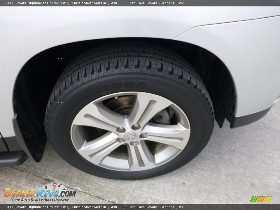 2011 Toyota Highlander Limited 4WD Classic Silver Metallic / Ash Photo #2