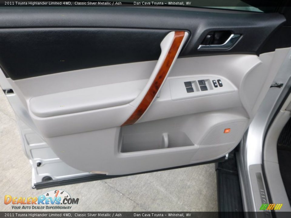 2011 Toyota Highlander Limited 4WD Classic Silver Metallic / Ash Photo #15