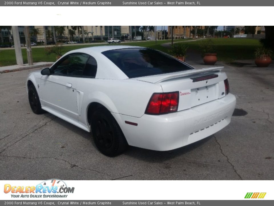 2000 Ford Mustang V6 Coupe Crystal White / Medium Graphite Photo #3