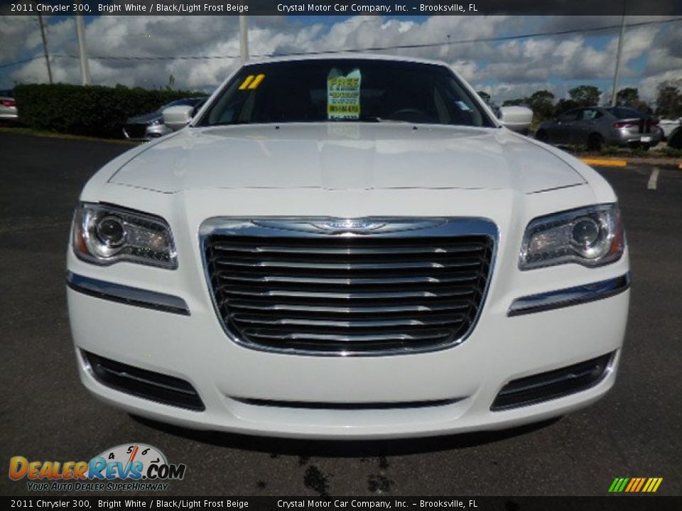 2011 Chrysler 300 Bright White / Black/Light Frost Beige Photo #13