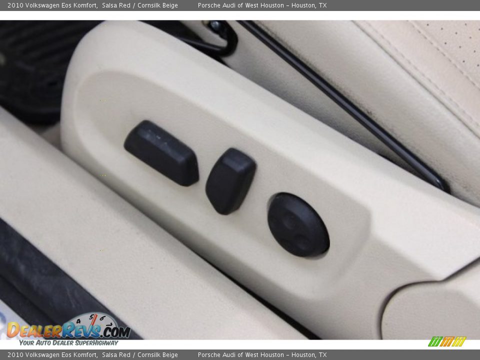 2010 Volkswagen Eos Komfort Salsa Red / Cornsilk Beige Photo #20