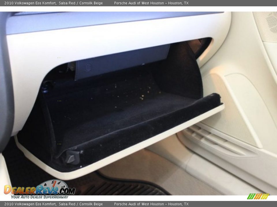 2010 Volkswagen Eos Komfort Salsa Red / Cornsilk Beige Photo #28