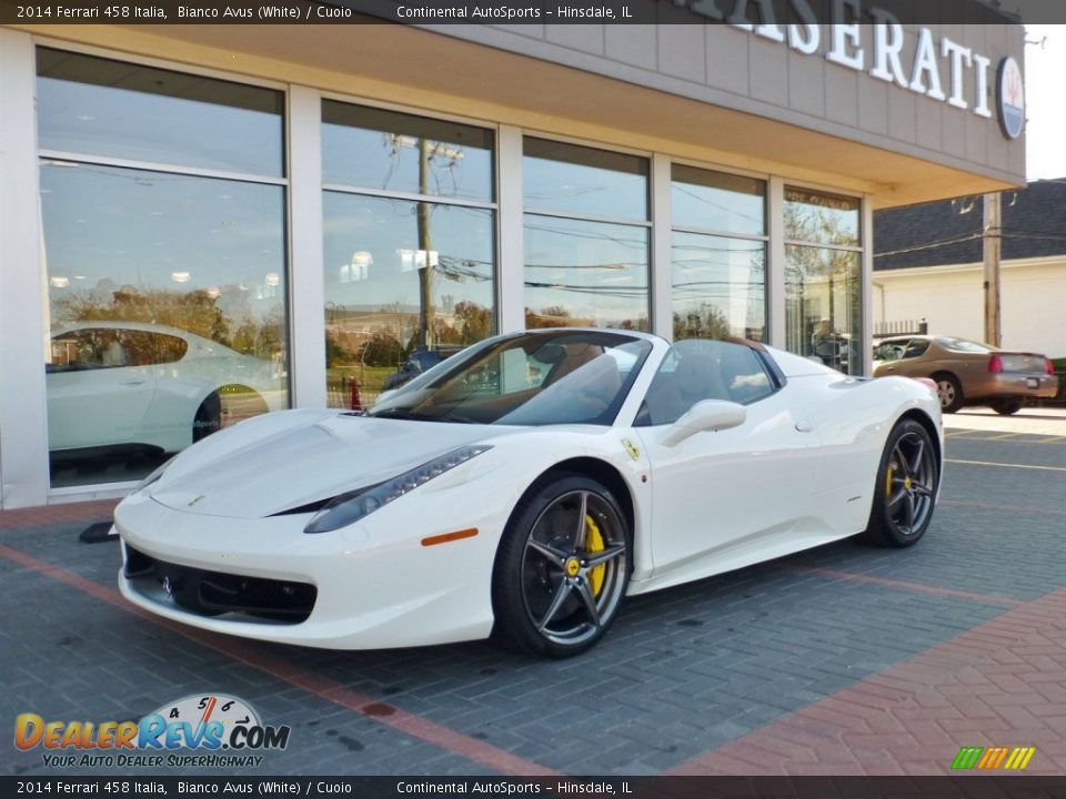 Front 3/4 View of 2014 Ferrari 458 Italia Photo #12