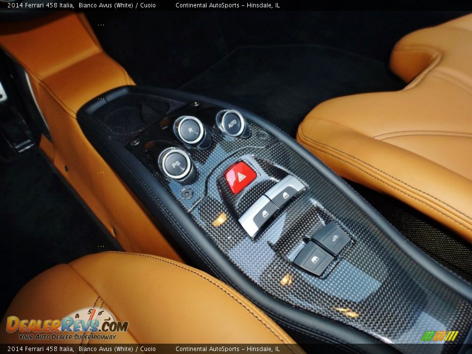 Controls of 2014 Ferrari 458 Italia Photo #24