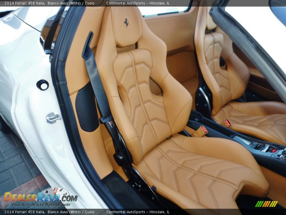 Front Seat of 2014 Ferrari 458 Italia Photo #26