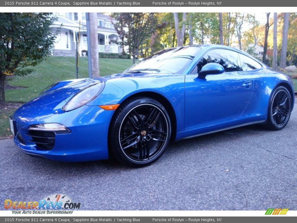 Front 3/4 View of 2015 Porsche 911 Carrera 4 Coupe Photo #1