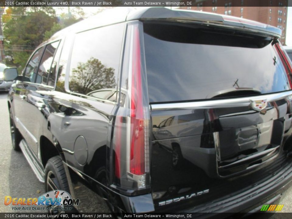 2016 Cadillac Escalade Luxury 4WD Black Raven / Jet Black Photo #3