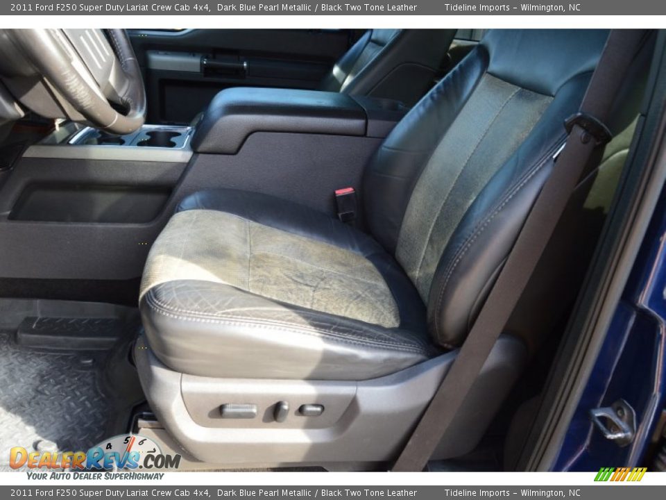 2011 Ford F250 Super Duty Lariat Crew Cab 4x4 Dark Blue Pearl Metallic / Black Two Tone Leather Photo #5