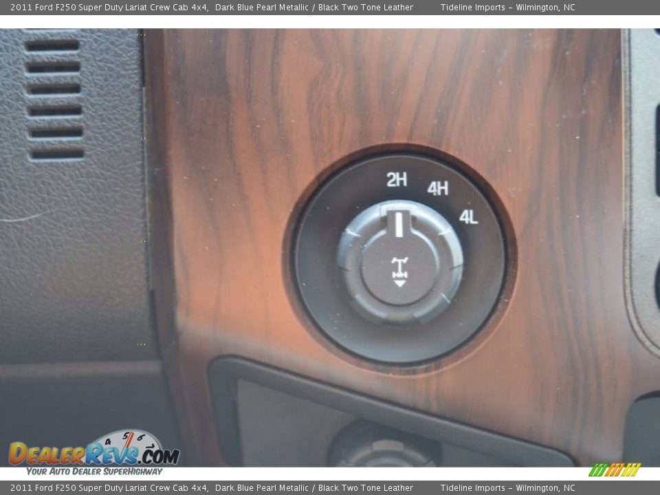 2011 Ford F250 Super Duty Lariat Crew Cab 4x4 Dark Blue Pearl Metallic / Black Two Tone Leather Photo #9