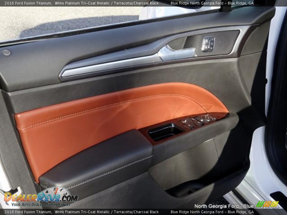 2016 Ford Fusion Titanium White Platinum Tri-Coat Metallic / Terracotta/Charcoal Black Photo #29