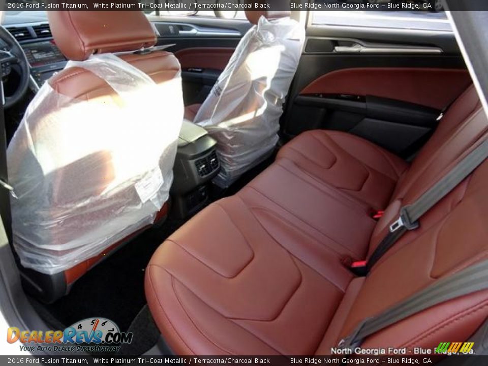 2016 Ford Fusion Titanium White Platinum Tri-Coat Metallic / Terracotta/Charcoal Black Photo #32