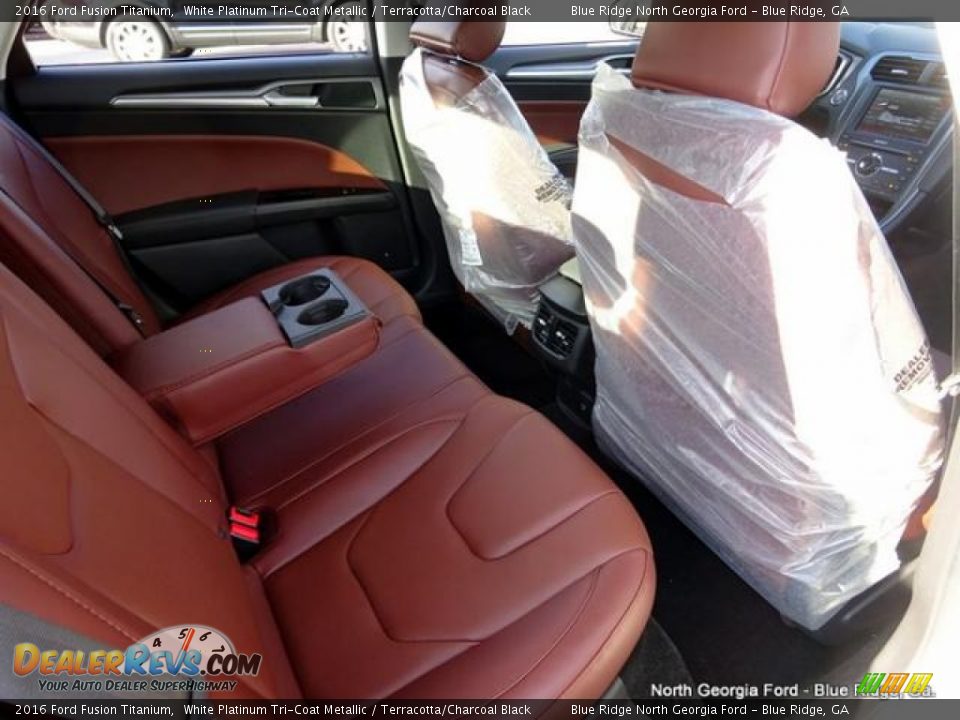 2016 Ford Fusion Titanium White Platinum Tri-Coat Metallic / Terracotta/Charcoal Black Photo #33