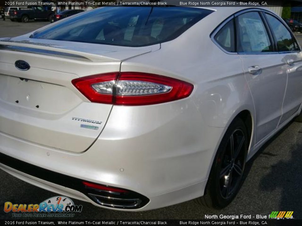 2016 Ford Fusion Titanium White Platinum Tri-Coat Metallic / Terracotta/Charcoal Black Photo #36
