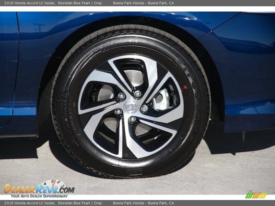 2016 Honda Accord LX Sedan Wheel Photo #5