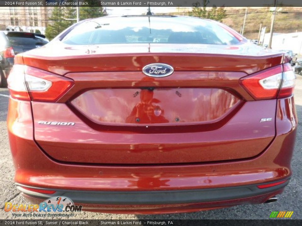 2014 Ford Fusion SE Sunset / Charcoal Black Photo #3