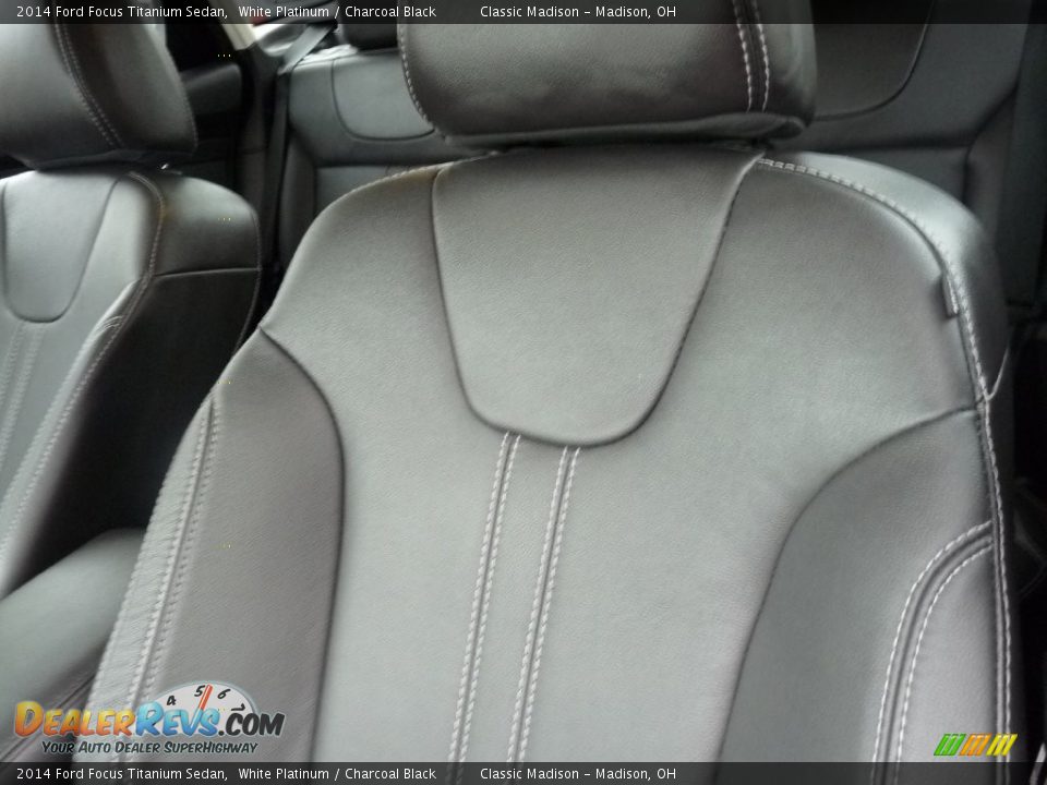 2014 Ford Focus Titanium Sedan White Platinum / Charcoal Black Photo #5