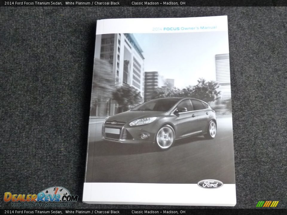 2014 Ford Focus Titanium Sedan White Platinum / Charcoal Black Photo #15
