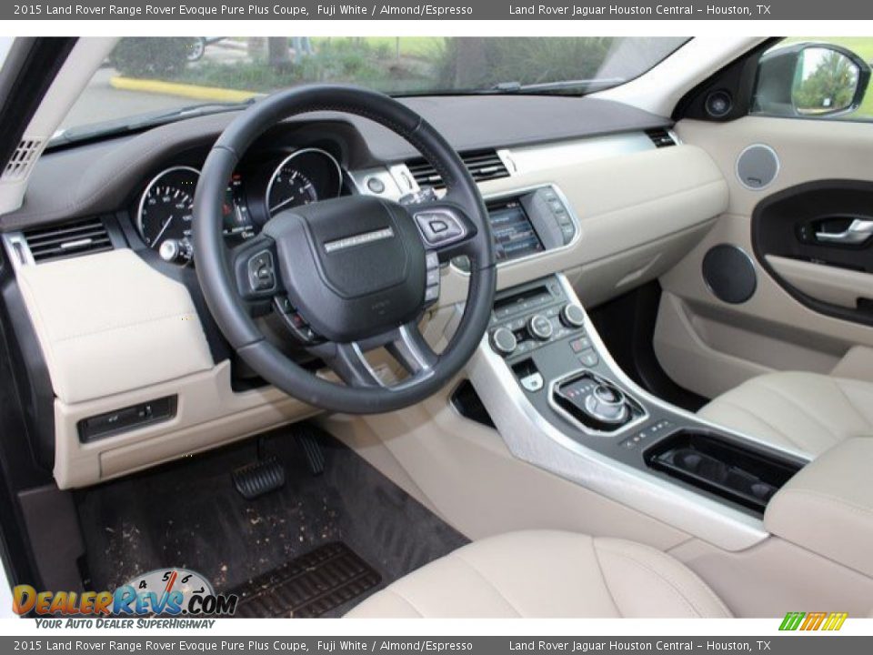 Almond/Espresso Interior - 2015 Land Rover Range Rover Evoque Pure Plus Coupe Photo #4