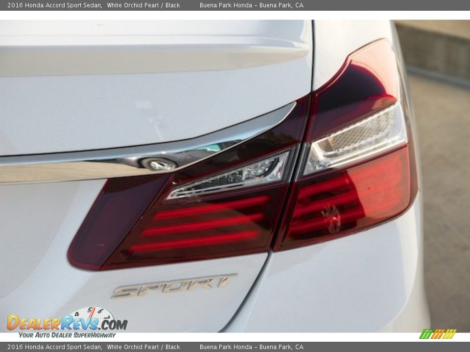 2016 Honda Accord Sport Sedan White Orchid Pearl / Black Photo #4