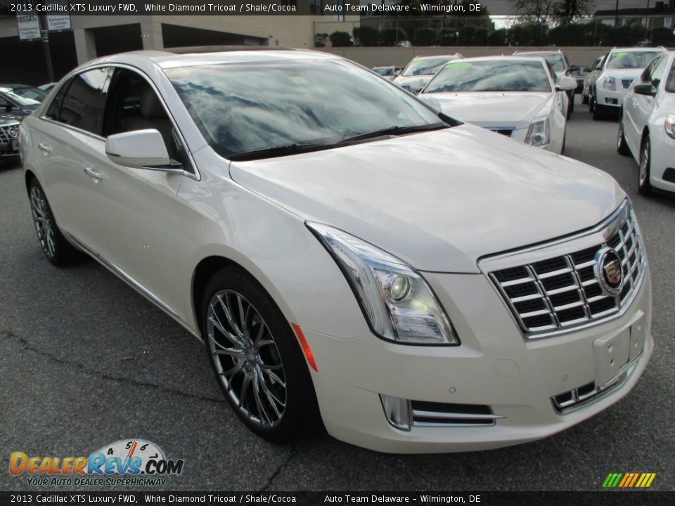 2013 Cadillac XTS Luxury FWD White Diamond Tricoat / Shale/Cocoa Photo #8