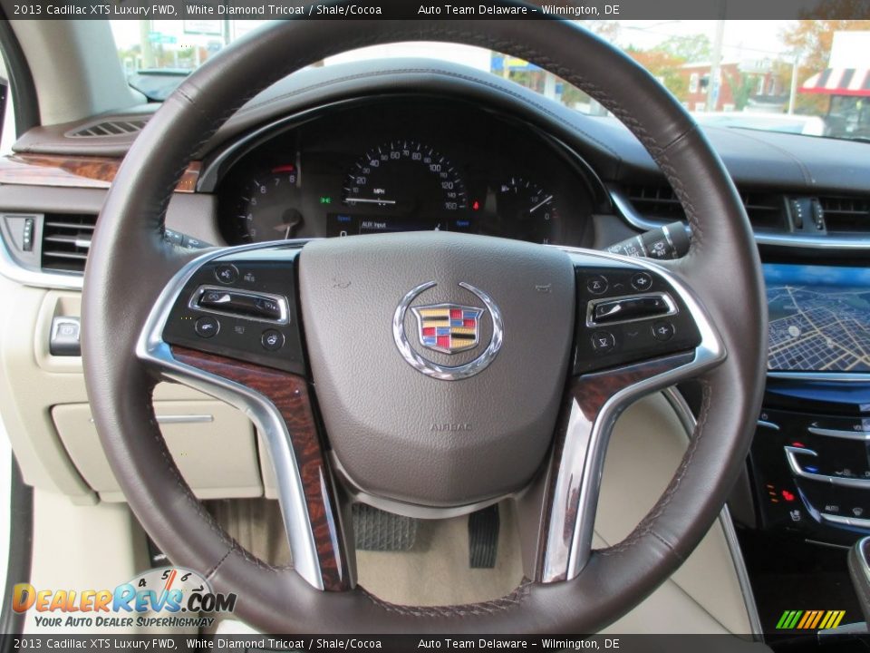 2013 Cadillac XTS Luxury FWD White Diamond Tricoat / Shale/Cocoa Photo #12