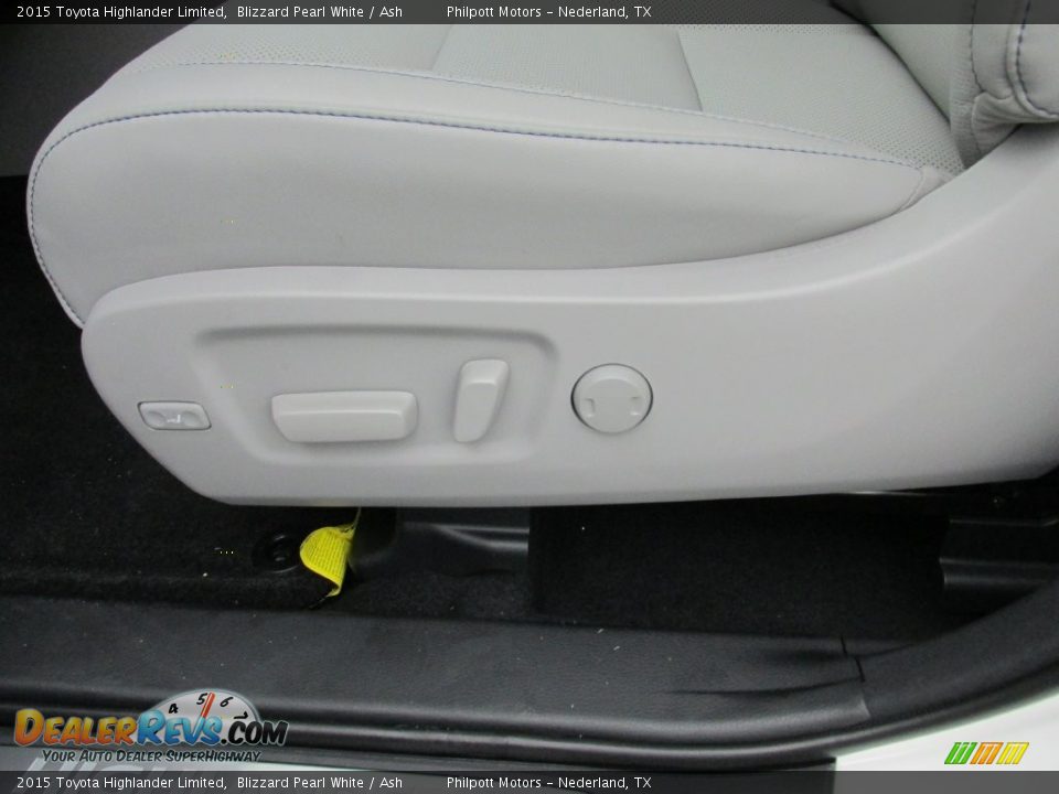 2015 Toyota Highlander Limited Blizzard Pearl White / Ash Photo #23