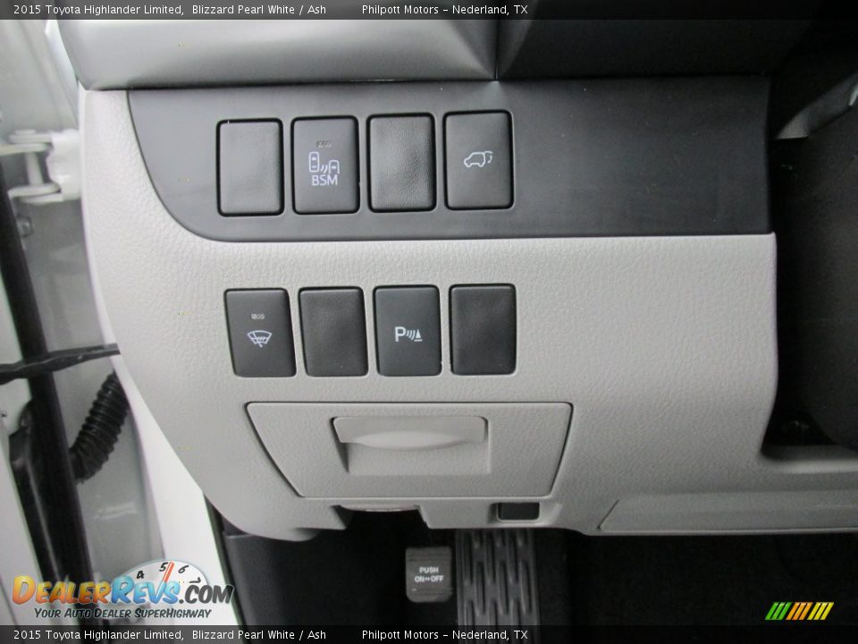 2015 Toyota Highlander Limited Blizzard Pearl White / Ash Photo #35
