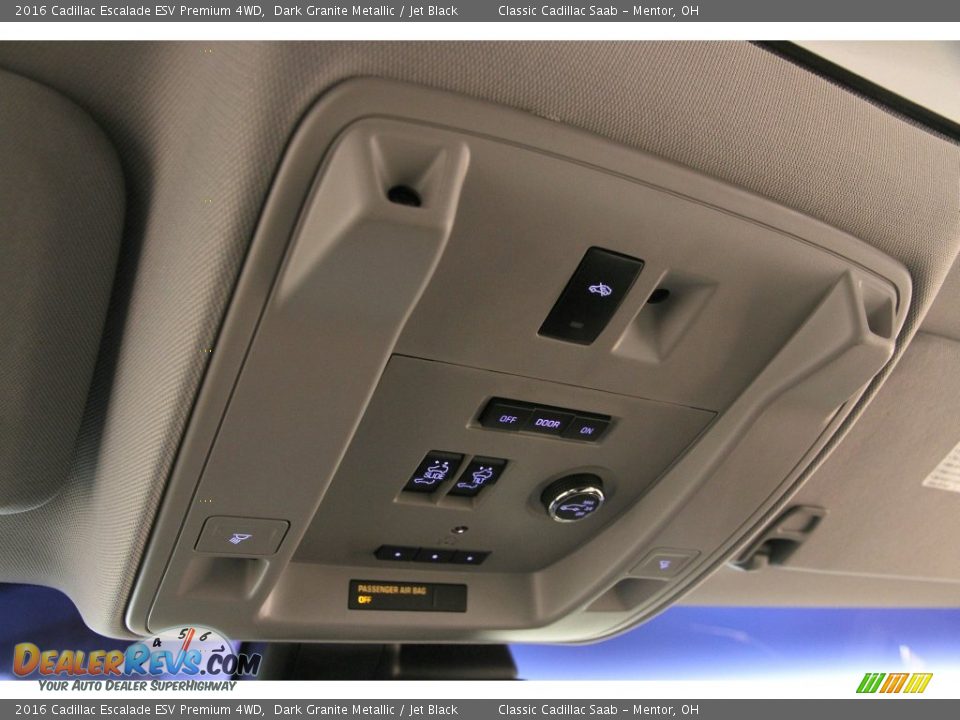 Controls of 2016 Cadillac Escalade ESV Premium 4WD Photo #13