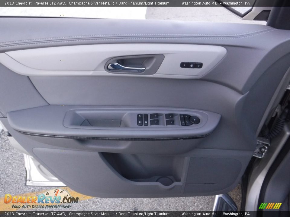 2013 Chevrolet Traverse LTZ AWD Champagne Silver Metallic / Dark Titanium/Light Titanium Photo #11