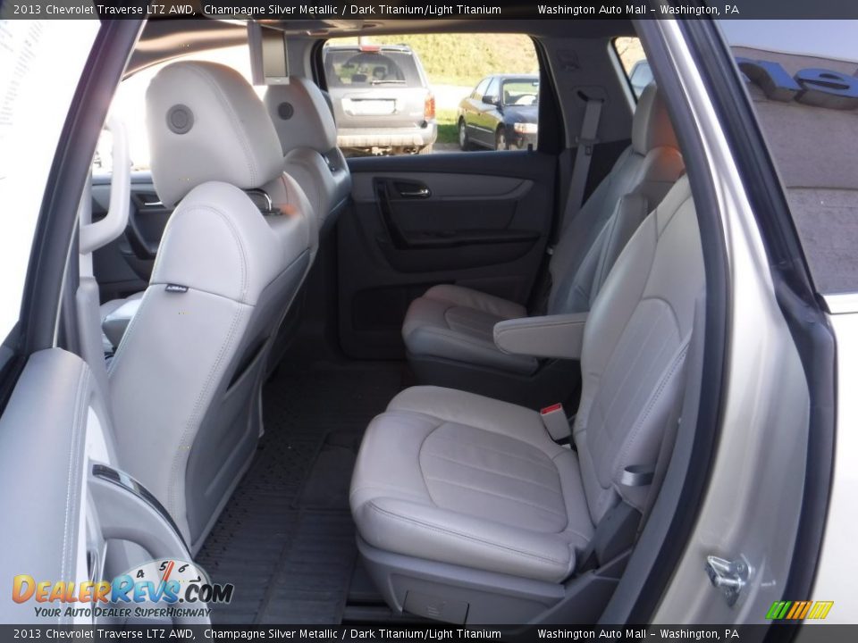 2013 Chevrolet Traverse LTZ AWD Champagne Silver Metallic / Dark Titanium/Light Titanium Photo #19