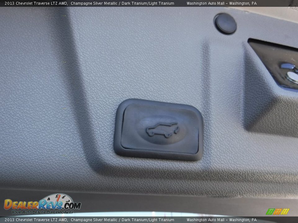2013 Chevrolet Traverse LTZ AWD Champagne Silver Metallic / Dark Titanium/Light Titanium Photo #22