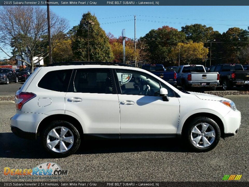 2015 Subaru Forester 2.5i Premium Satin White Pearl / Gray Photo #5