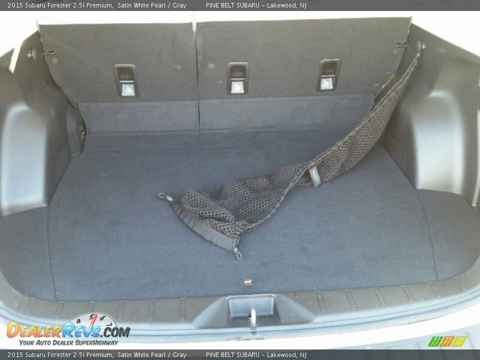 2015 Subaru Forester 2.5i Premium Satin White Pearl / Gray Photo #9