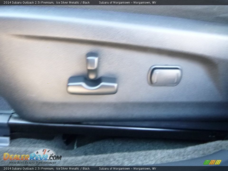 2014 Subaru Outback 2.5i Premium Ice Silver Metallic / Black Photo #16