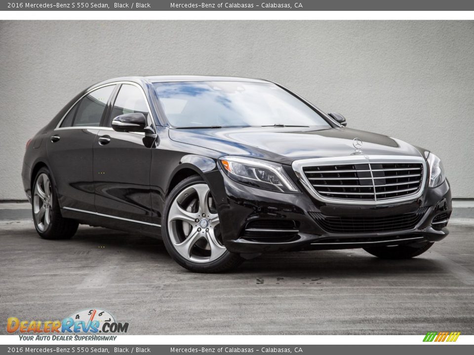 Front 3/4 View of 2016 Mercedes-Benz S 550 Sedan Photo #12