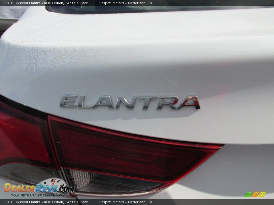 2016 Hyundai Elantra Value Edition White / Black Photo #14