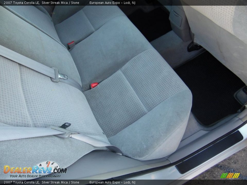 2007 Toyota Corolla LE Silver Streak Mica / Stone Photo #13