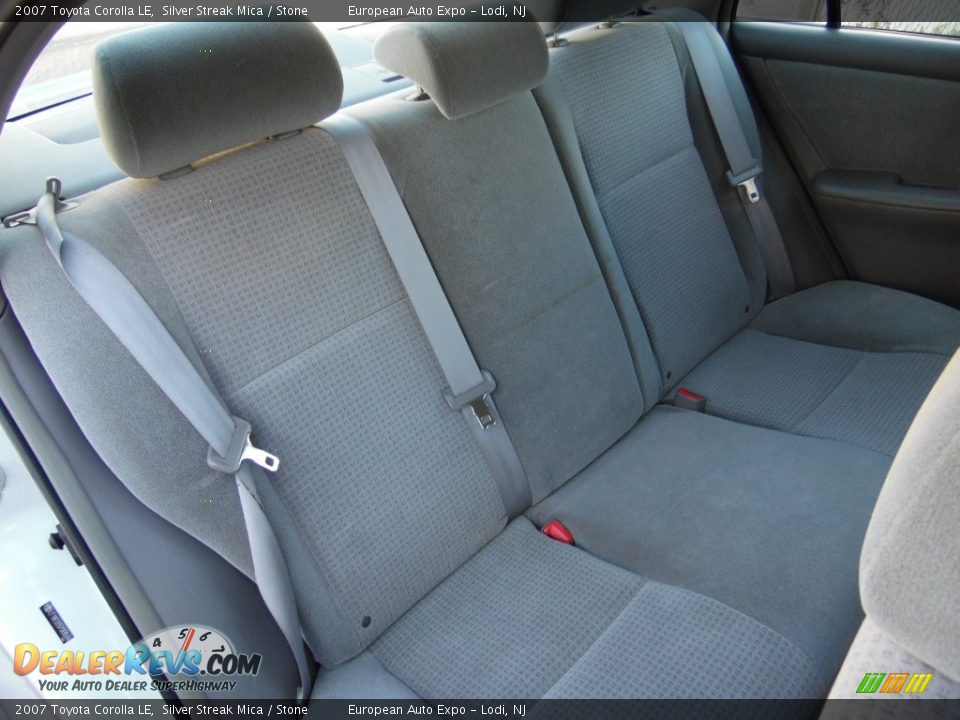 2007 Toyota Corolla LE Silver Streak Mica / Stone Photo #14