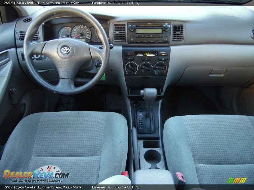 2007 Toyota Corolla LE Silver Streak Mica / Stone Photo #17