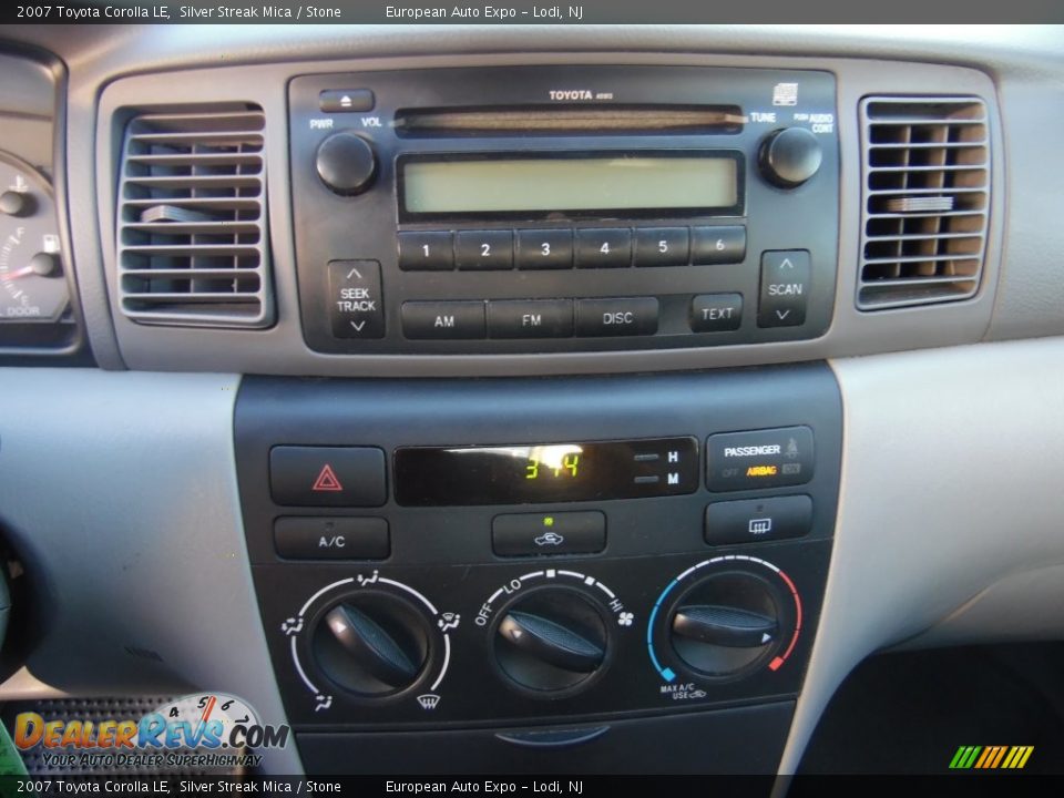 2007 Toyota Corolla LE Silver Streak Mica / Stone Photo #23